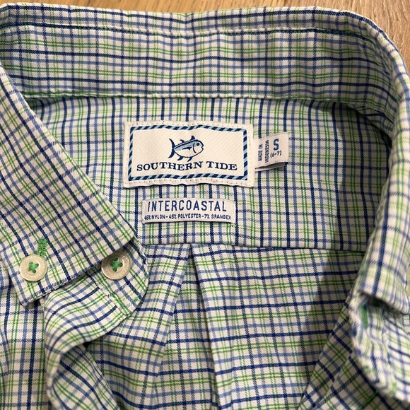 Southern Tide button down - Picture 2 of 2